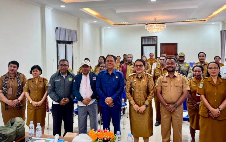 Anggota DPR Papua Tengah Komisi IV Kunjungi Kantor Distrik Mimika Baru, Bahas Persoalan Infrastruktur Perkotaan