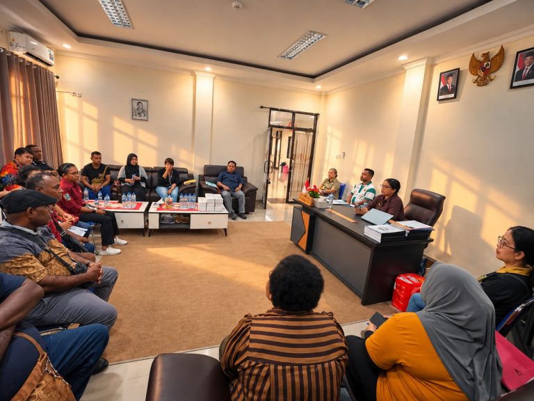 Kepala Distrik Mimika Baru Pimpin Rapat Koordinasi dengan Seluruh Lurah, Bahas Kebersihan hingga Tertib Anggaran